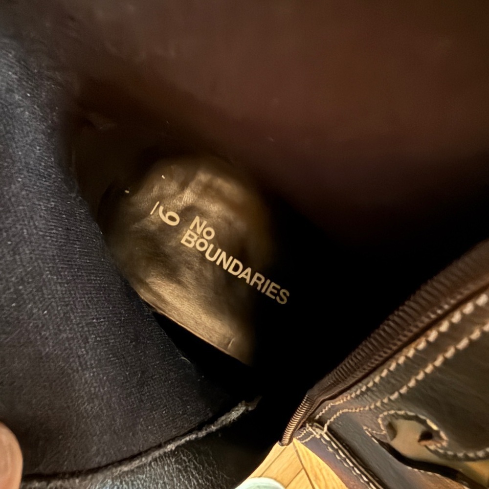 Black Cut Out Western Metallic Boots Size 9 cactus tulip moon festival Size 9 - Picture 8 of 8